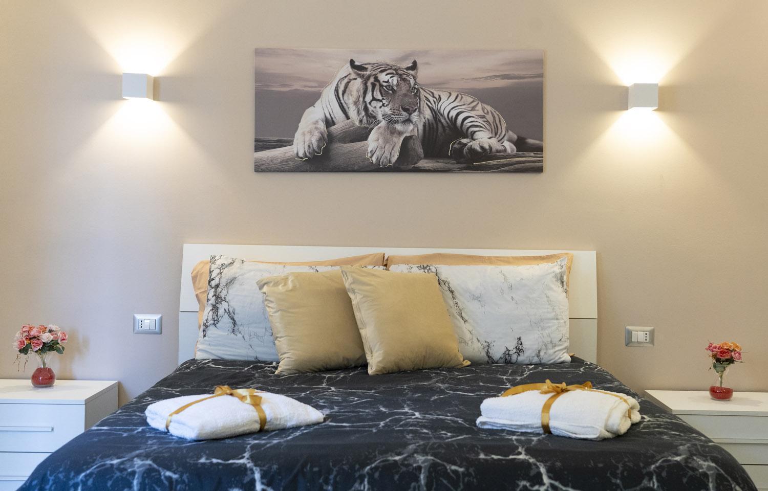 Leoscar Apartment In Catania Center Self Check-In ภายนอก รูปภาพ